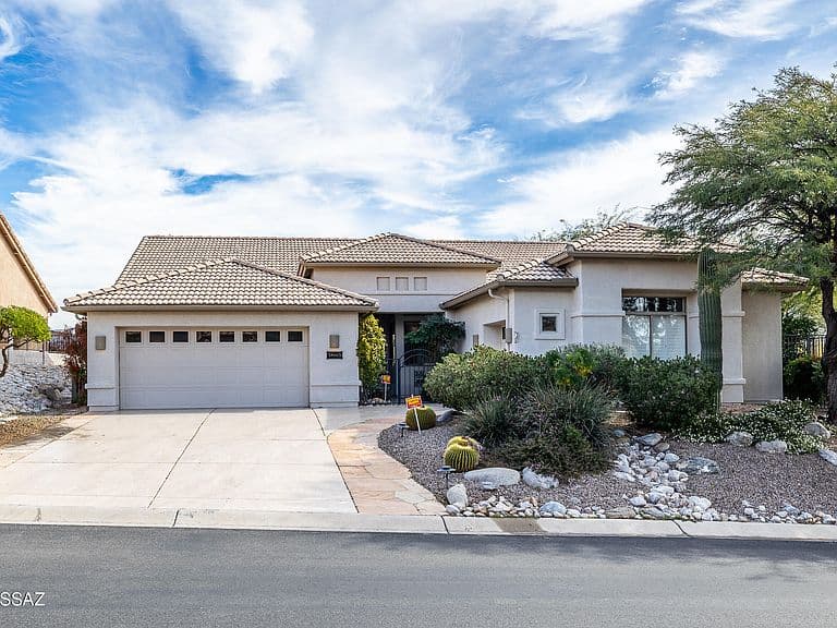 38665 S Sand Crest Dr photo 2