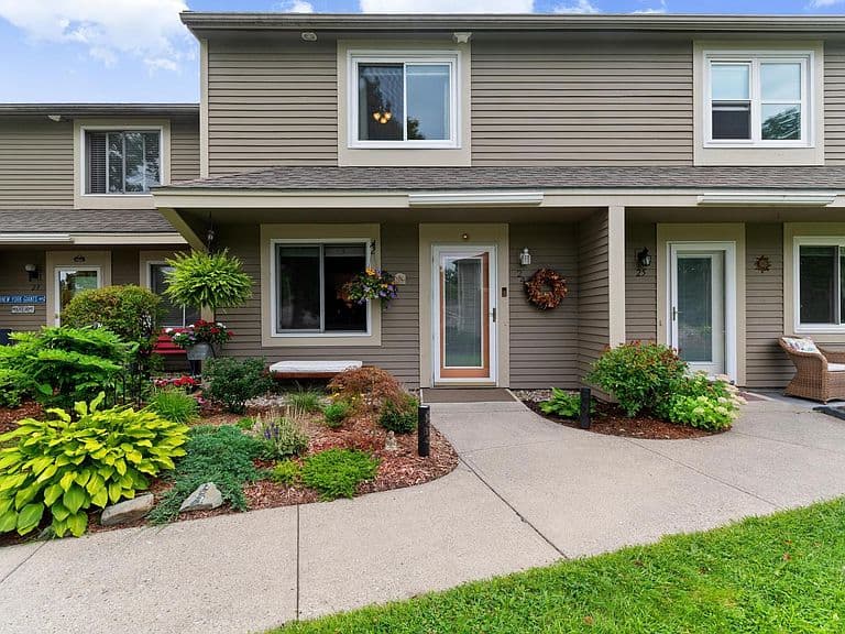 24 Overlook Drive photo 2