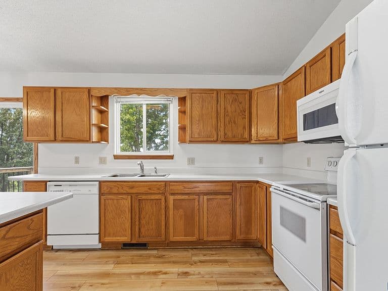 627 N Solar Dr photo 3