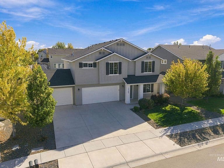 17796 E Pegram Way photo 2