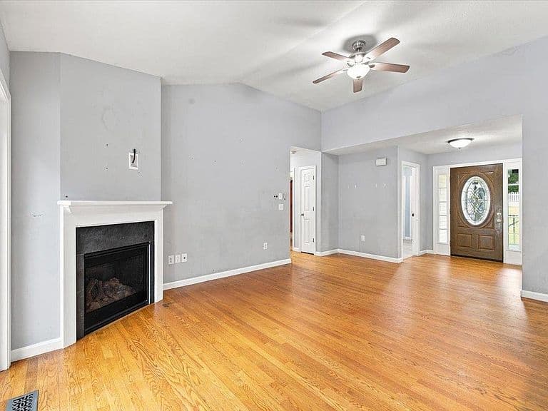 5 Ames Road photo 4
