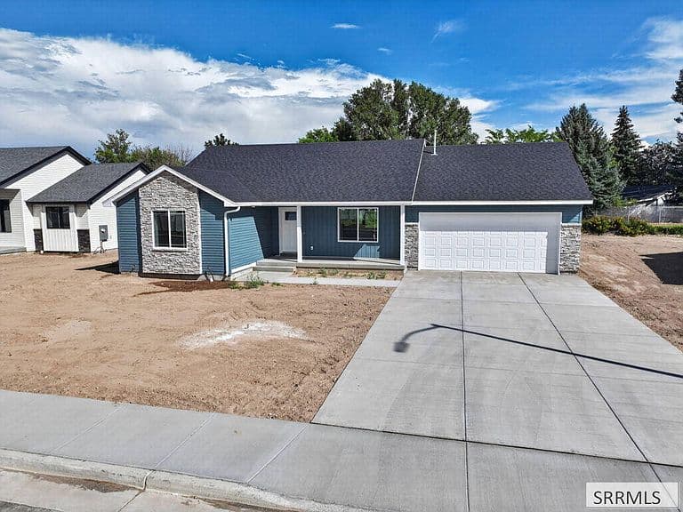 397 Wind River Dr photo 1