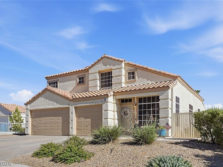 206 Oleander Pl photo 4