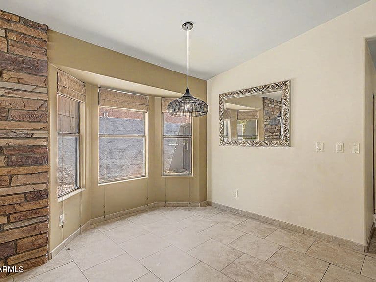 5508 E PARADISE Lane photo 3