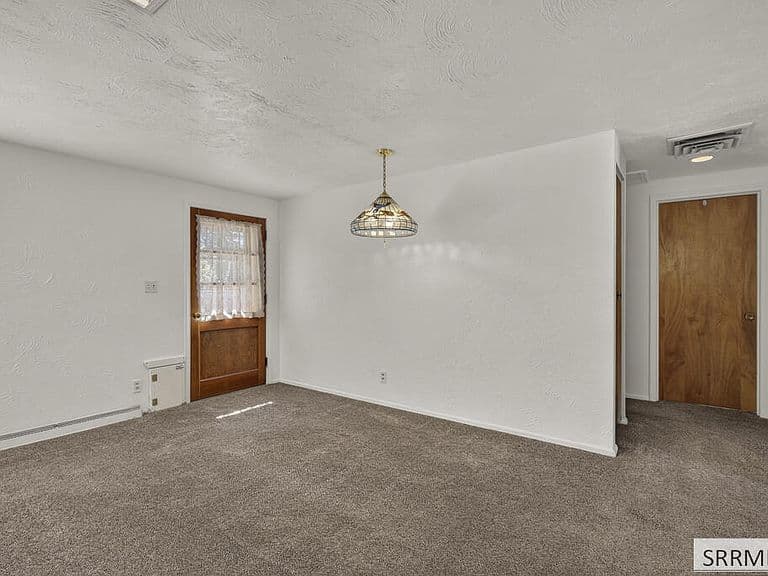 1549 Westland Ave photo 5
