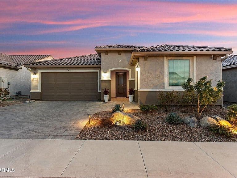 27453 W WAHALLA Lane photo 2