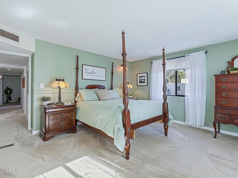 285 N Timberline Dr photo 5