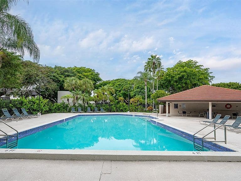 8999 SW 133rd Ct APT B photo 2