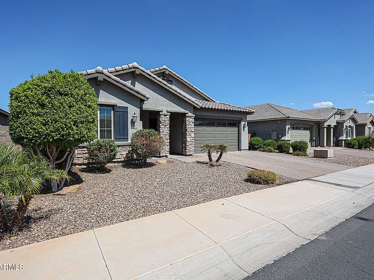 15262 W GARFIELD Street photo 3