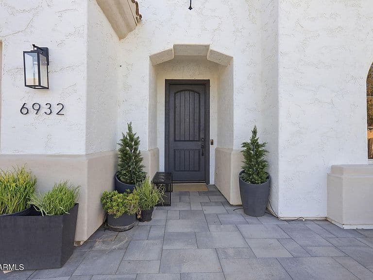 6932 S BLACK HILLS Way photo 5