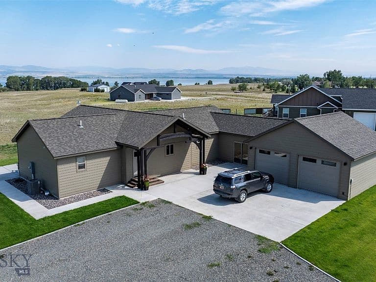 12 Grace Dr photo 1
