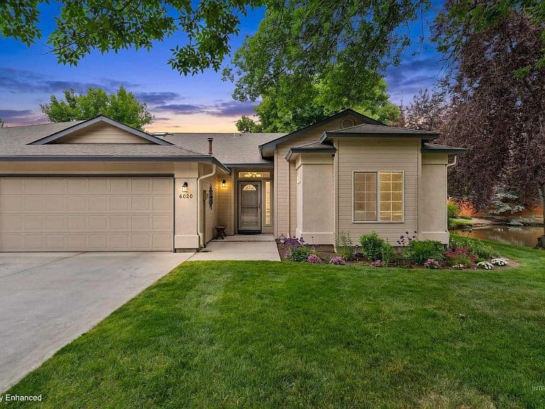 6020 N Cobbler Ln photo 1