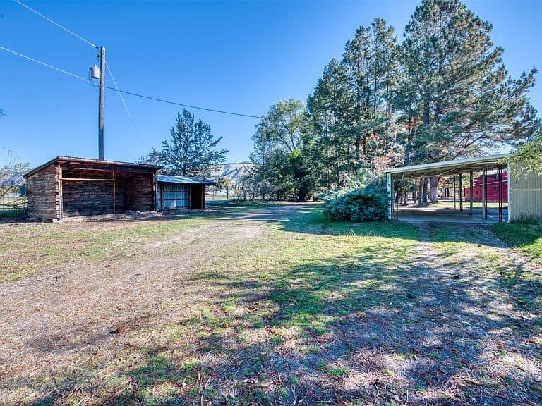3228 Old Darby Rd photo 4