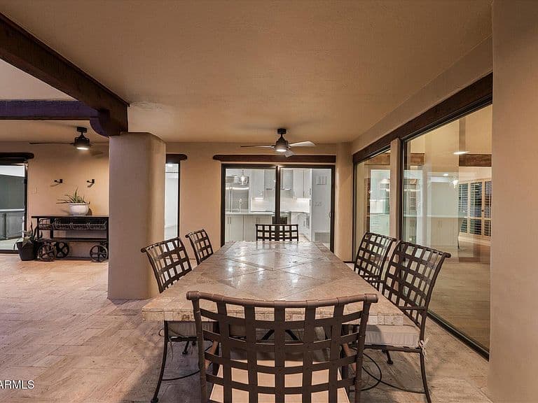 3116 E ROSE Lane photo 4