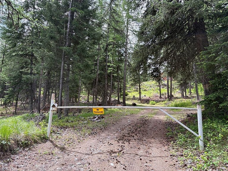 2662 Butcher Creek Rd photo 3