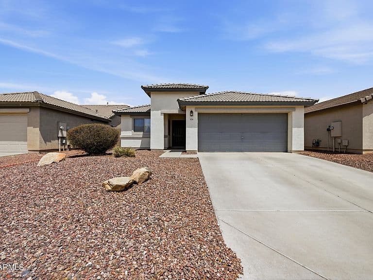 10756 W ELM Lane photo 1