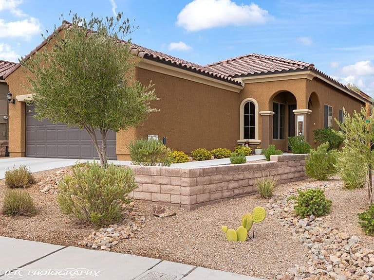 1329 Cottage Rdg photo 2