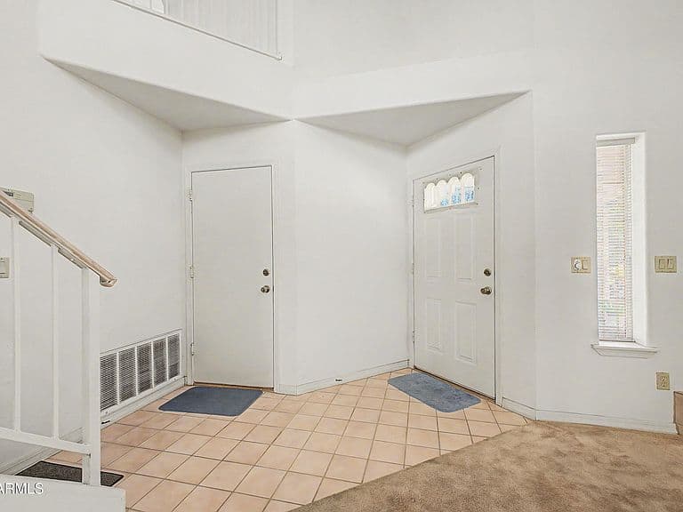 1620 E Villa Theresa Drive photo 4