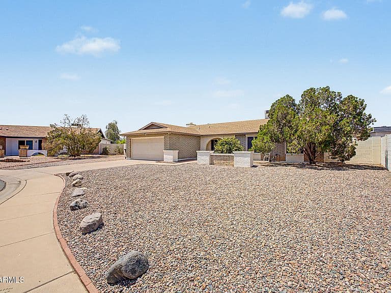 1618 E IMPALA Avenue photo 3