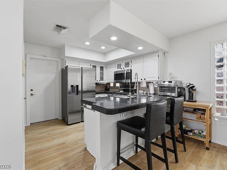 5251 Ladyhawk Way photo 4