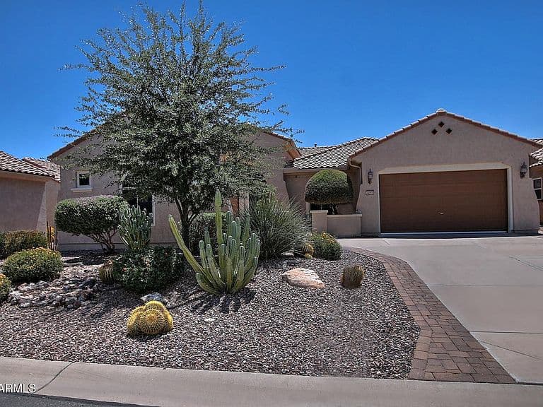 4053 N MONUMENT Drive photo 2