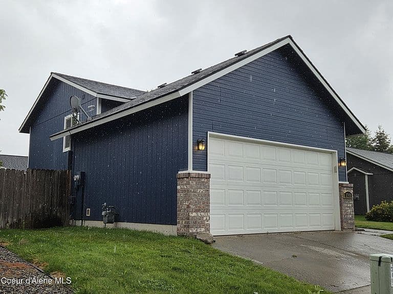 2740 N Top Flight Dr photo 3