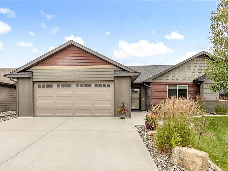 5933 Foxtail Loop photo 1