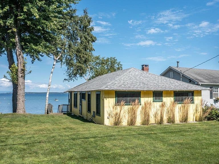 156 Beach Road photo 1