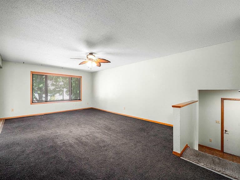 412 N Needles Dr photo 3