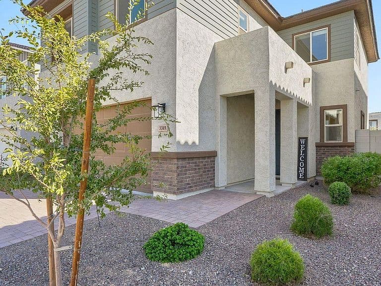 3389 S 180TH Avenue photo 1