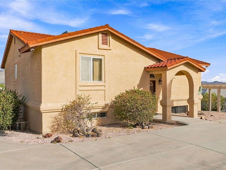 1649 Alta Vista Road photo 4