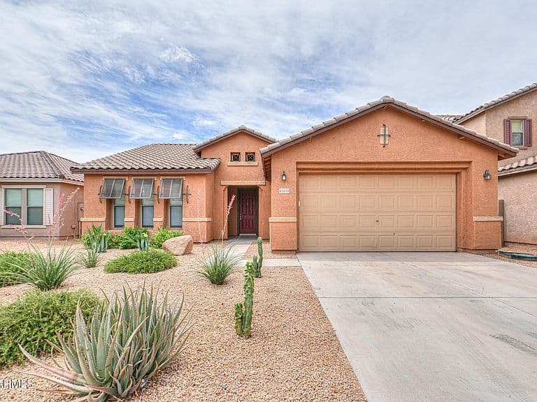 45519 W MORNING VIEW Lane photo 4