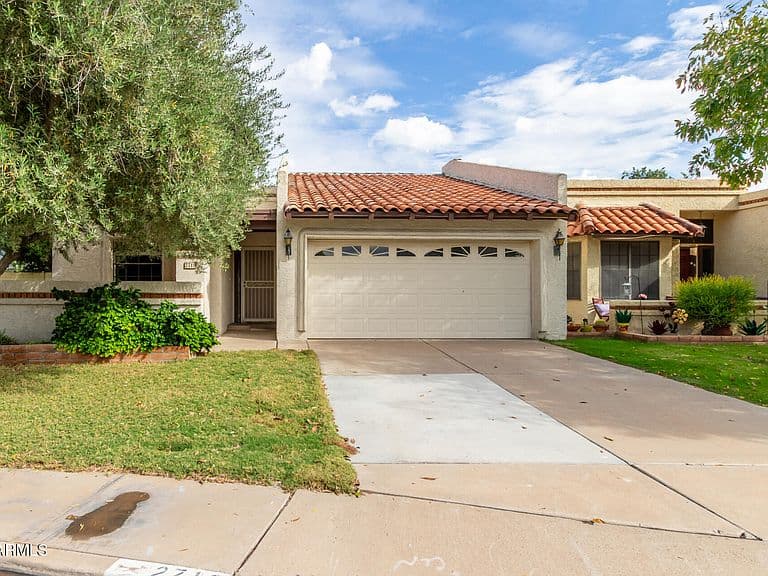 2719 S Santa Barbara photo 2