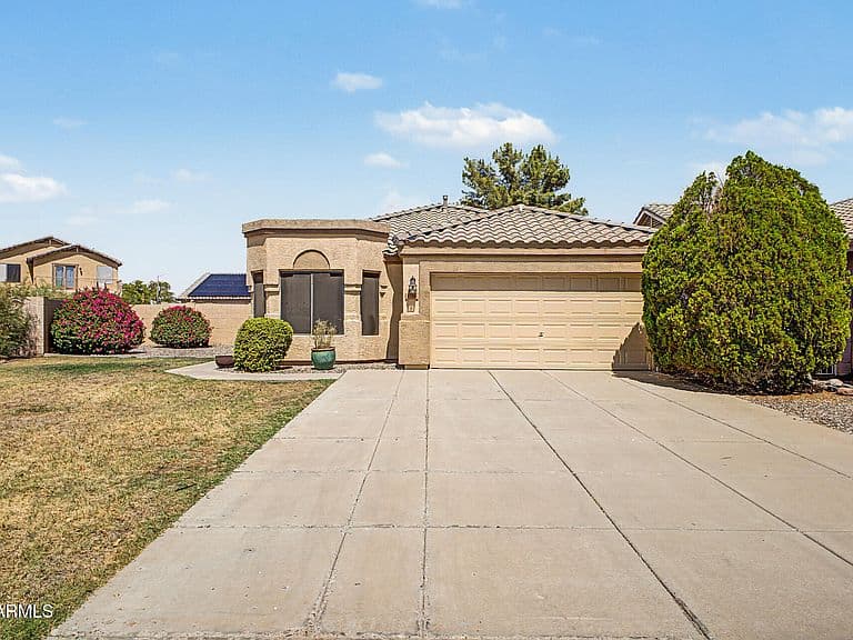 3706 W TONOPAH Drive photo 3