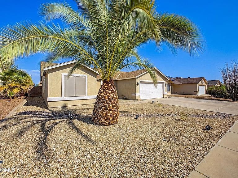 18013 N 145th Drive photo 4