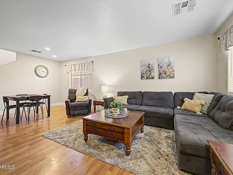 1456 E AVENIDA FRESCA -- photo 4
