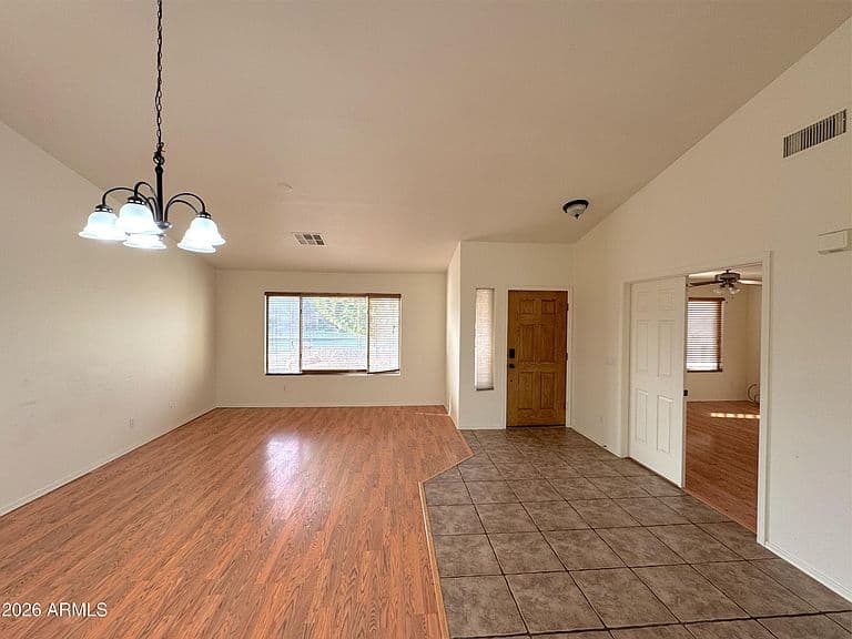 8621 E OLLA Avenue photo 4
