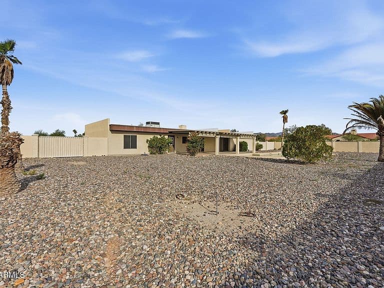 22866 W WATKINS Street photo 2