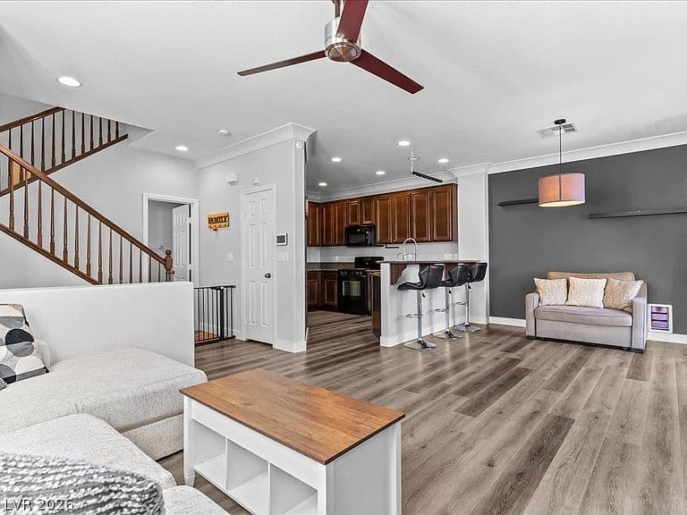 9131 Mount Wilson St photo 5