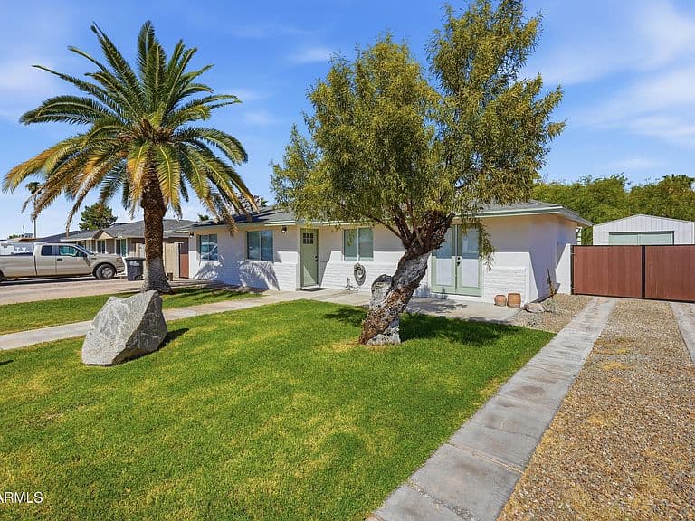 1 N COTTONWOOD Drive photo 3