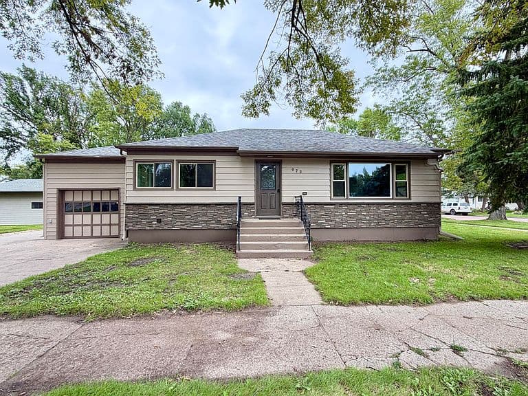 978 Arizona Ave SW photo 2
