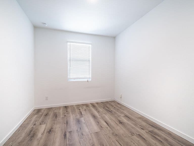 12632 W Country Club Trail photo 5
