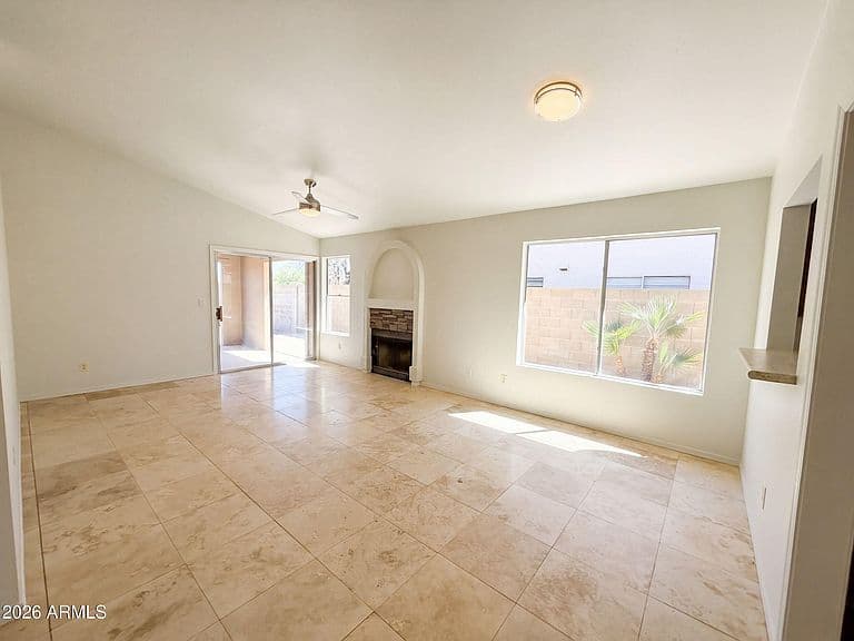 1395 N SANTA ANNA Court photo 3