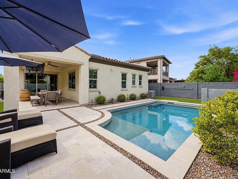153 N ABALONE Drive photo 2