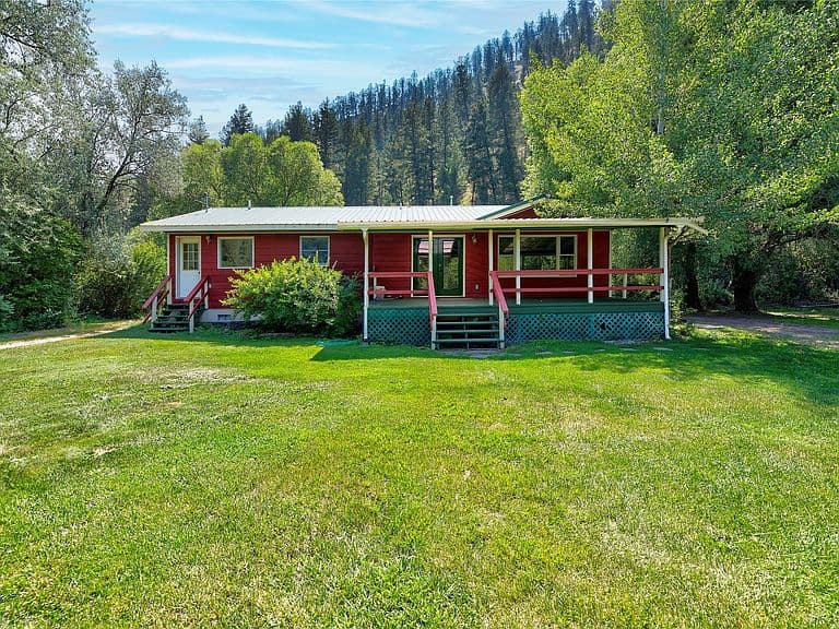 7140 Trout Creek Rd photo 3