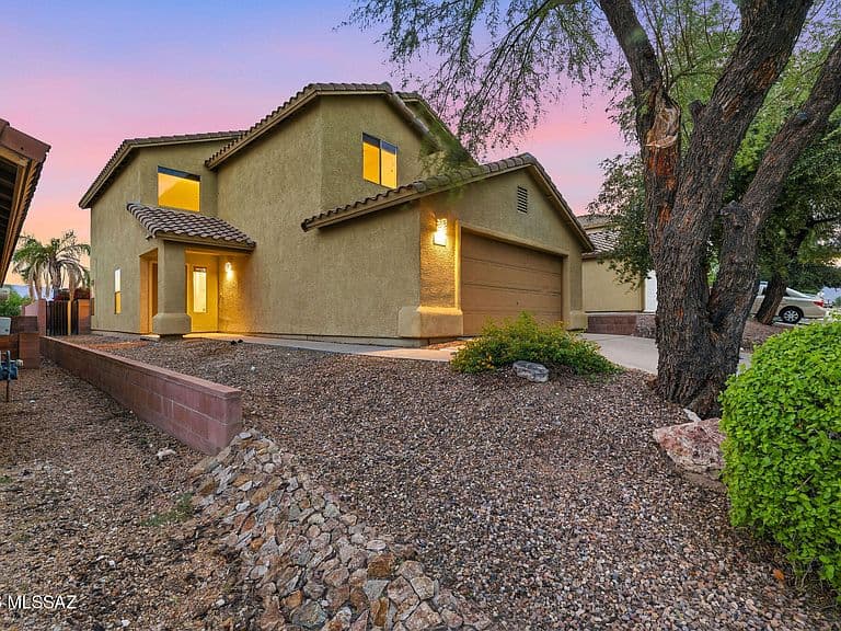 9977 E Emberwood Dr photo 2