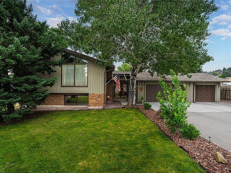 780 Tepee Trl photo 1