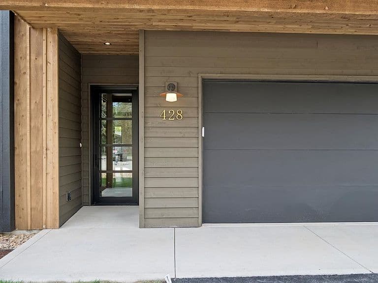 428 Orchard Ln photo 5