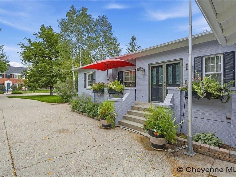 3719 Moore Ave photo 3