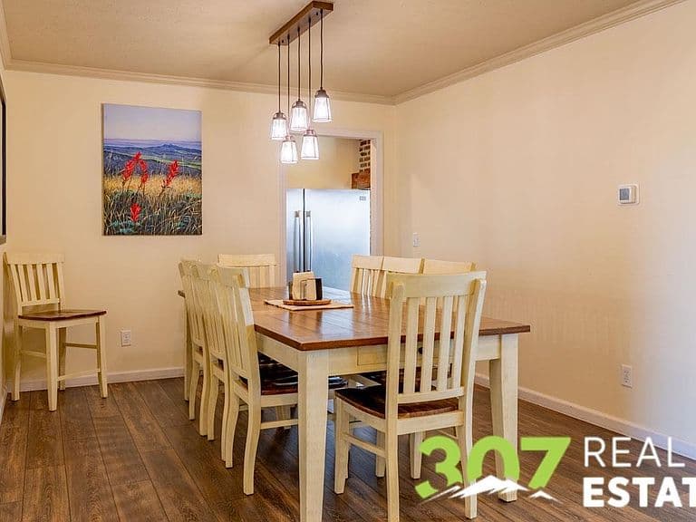 2929 E Avenue photo 4